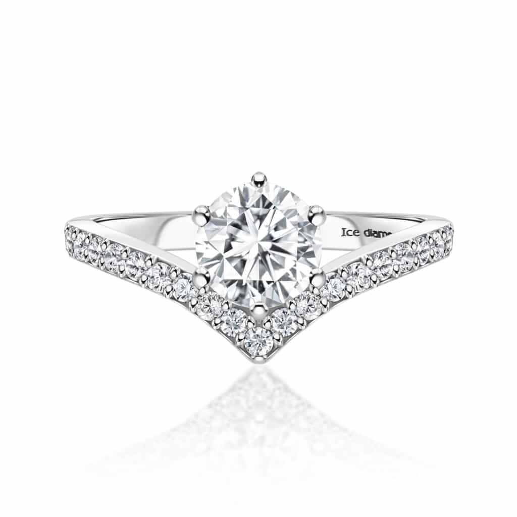 טבעת אוריה בעיצוב אנגלי כסופה 1.4 קראט אבני מואנייס ice diamonds