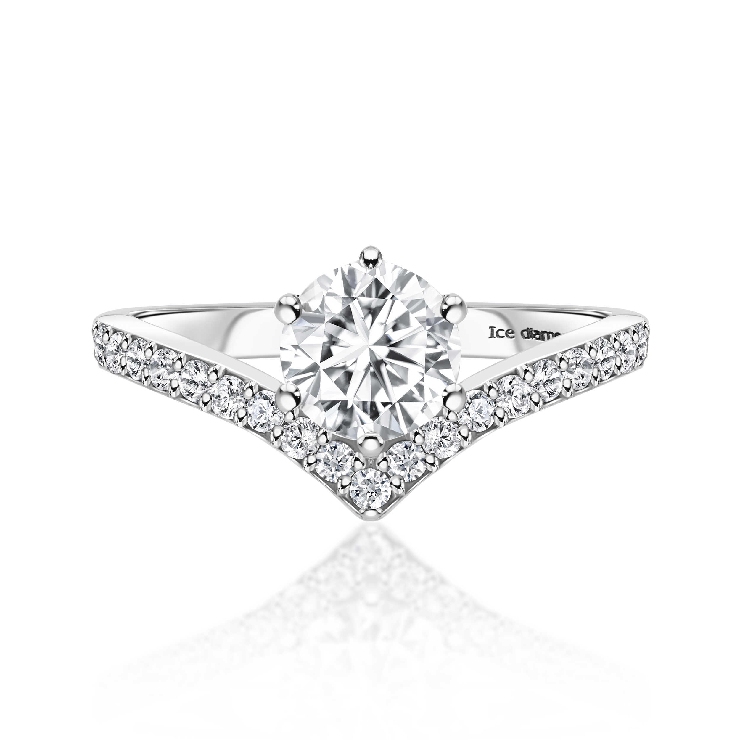 טבעת אוריה בעיצוב אנגלי כסופה 1.4 קראט אבני מואנייס ice diamonds