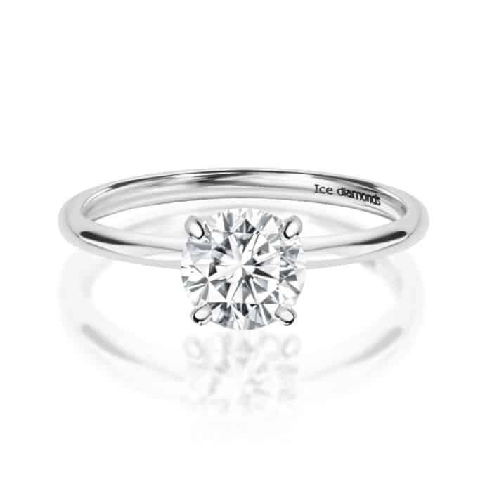 טבעת אלינוי בעיצוב אנגלי כסופה 1.1 קראט אבני מואנייס ice diamonds